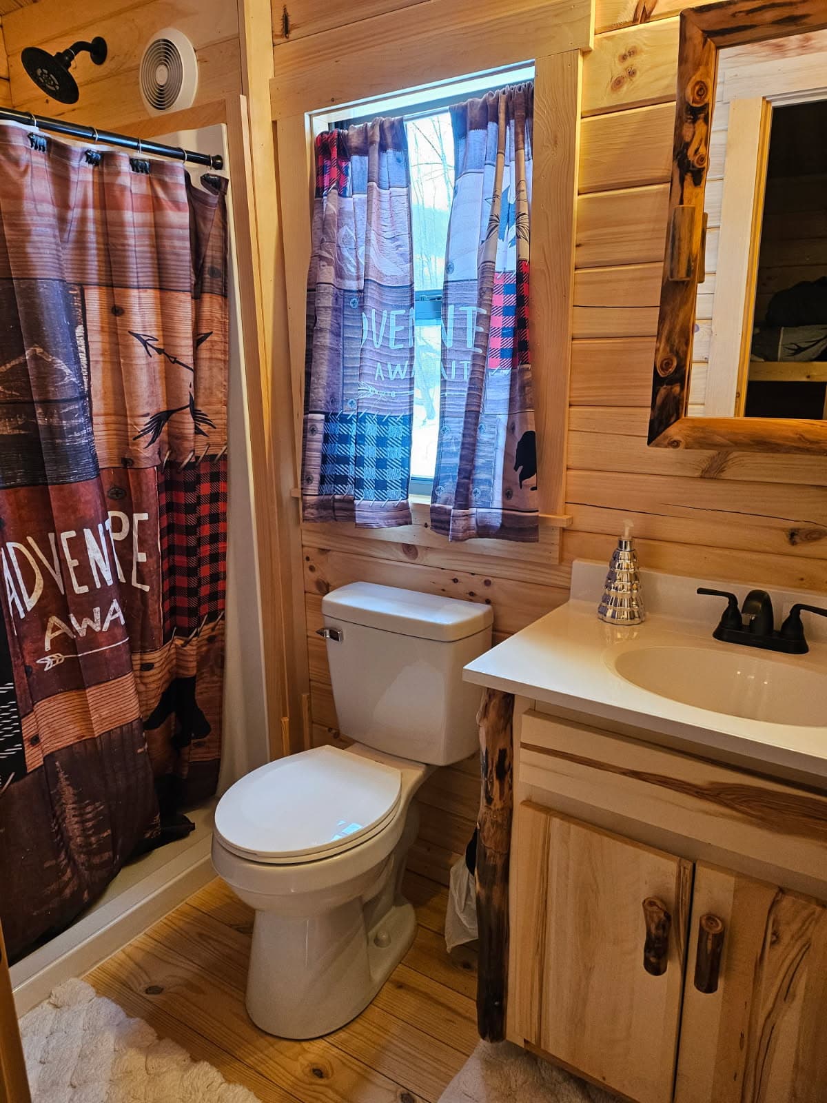 Cozy Cabin Bathrooms 2